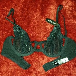 Black non-padded bra